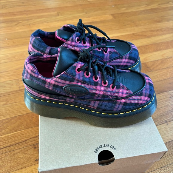 new! dr. martens buzz 5 eye tartan black + pink eu 38 us 7 - Picture 3 of 10